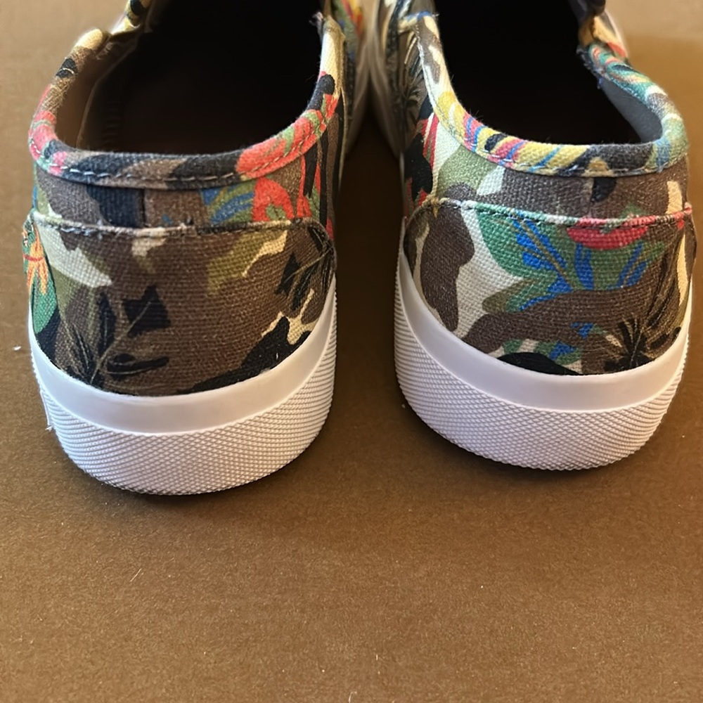 Sun & Stone Floral Camo Slip-On Sneakers Size 8.5 - Picture 6 of 15